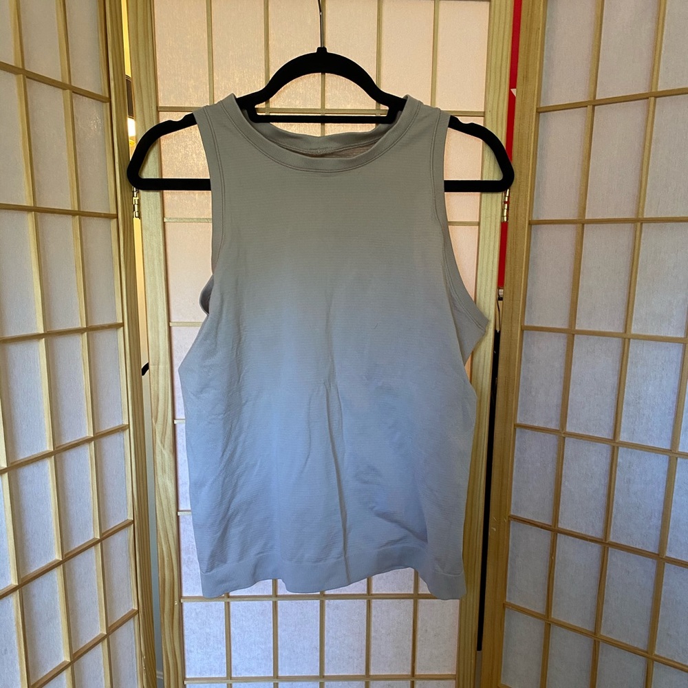 Lululemon swiftly breeze tank relaxed fit